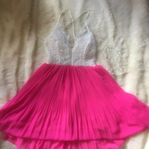 Cute pink and white backless dress